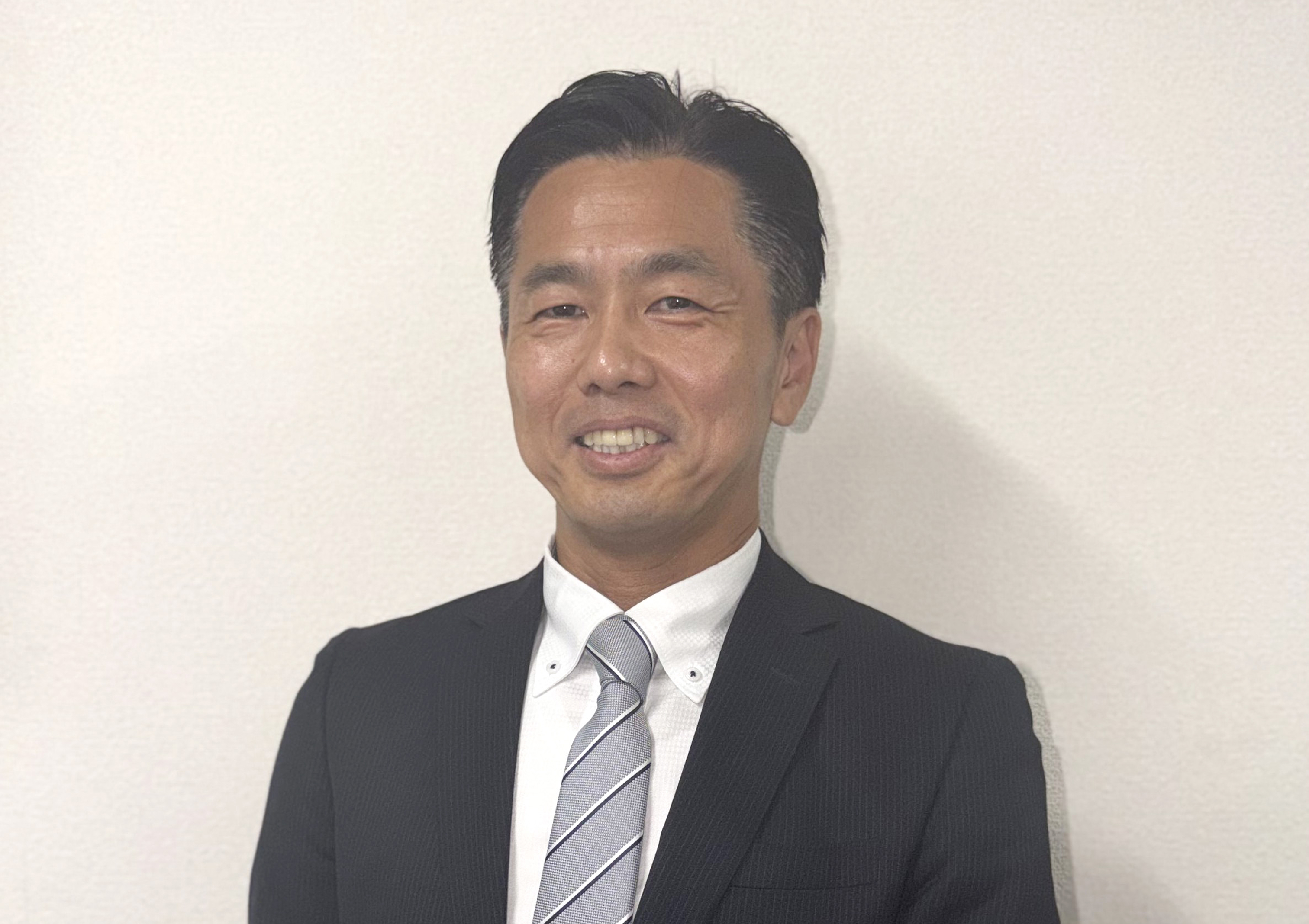 西　誠一郎